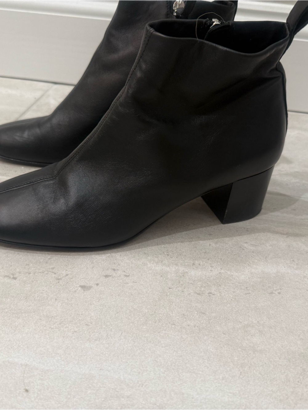 Everlane Black Leather Mid Block Heel Ankle Booties